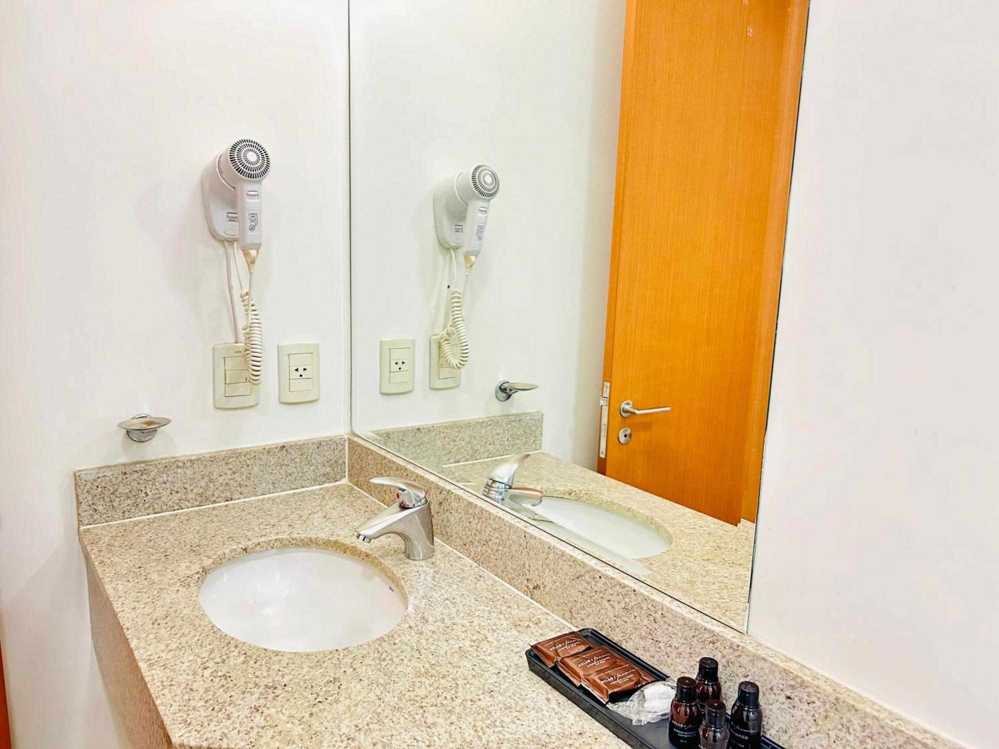 Naoum Hotel Brazíliaváros Kültér fotó